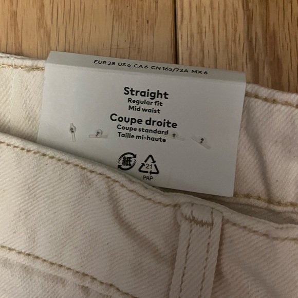 BNWT H&M Straight-leg Mid-rise Jeans - Picture 10 of 10